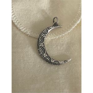 NWT James Avery Retired La Luna Pendant